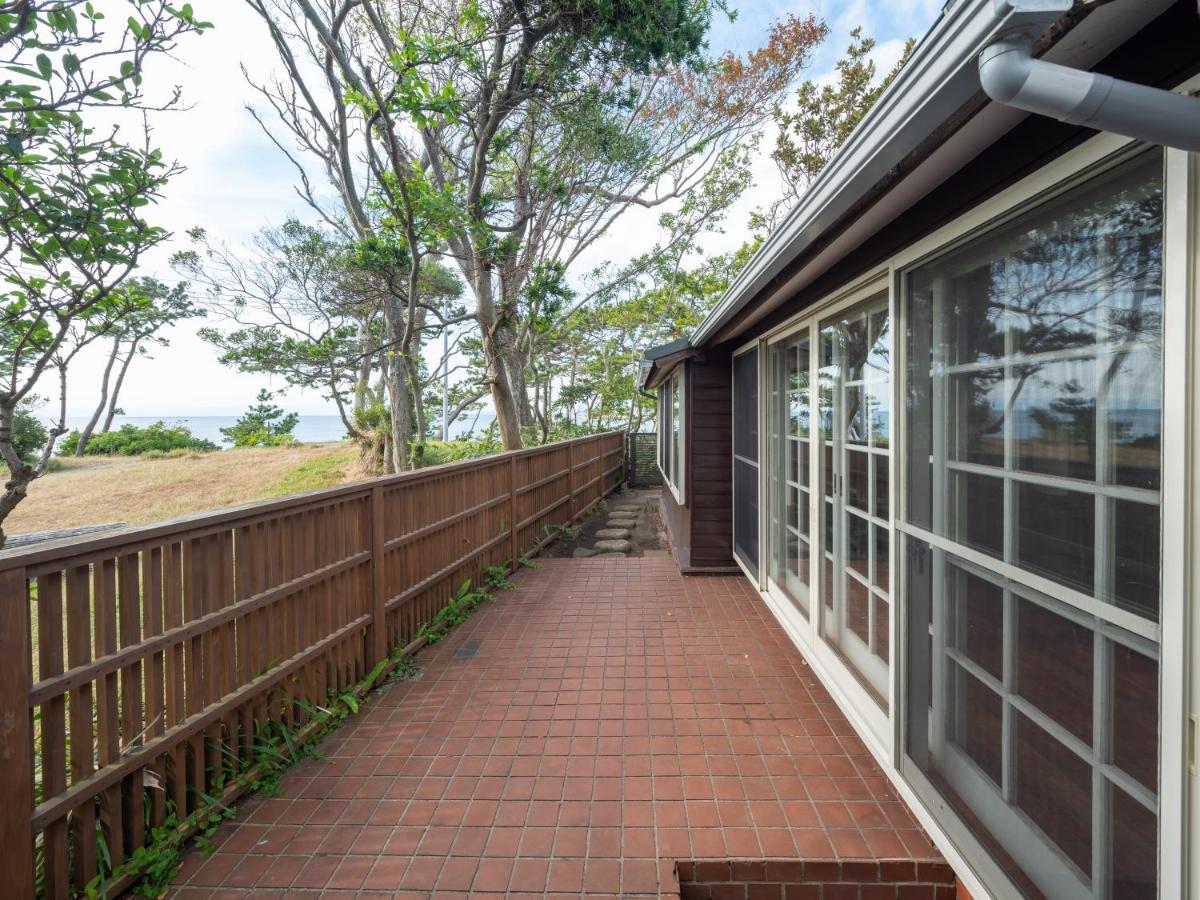 Hayama Isshiki Beach House -葉山 一色海岸の家 - ペット可 المظهر الخارجي الصورة